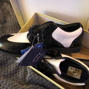 Women’s golf shoes. Cutter and Buck